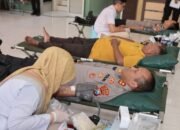 Partsipasi Anggota Polres Sampai Wartawan Ikuti Gelaran Bakti Kesehatan Donor Darah Inisiasi Polres Lamongan