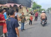 Mencari Berkah di Hari Jum’at, PWI Mojokerto Bagikan Ratusan Nasi Bungkus Ke Pengguna Jalan