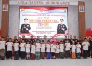 Peringati HUT Bhayangkara ke-79, Polres Blitar Berbagi dengan Anak Yatim Piatu dan Gelar Khitanan Massal