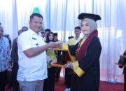 Wisuda Sarjana dan Pascasarjana Universitas Asahan di Hadiri Wakil Bupati