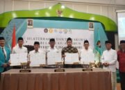Gus Qowim Hadiri Silaturahim dan Tasyakuran Hari Lahir Ke-42 Tahun UNISKA, Apresiasi Peluncuran Buku Sejarah 42 Tahun UNISKA Mengabdi