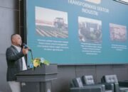 Bupati Yani: Gresik Tujuan Investasi, Serukan Peningkatan Skill Mahasiswa di Ajang SNEKBIS 2025