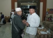 Wakil Bupati Asahan Sambut Kedatangan Jamaah Haji Kloter 15 di Embarkasi Medan