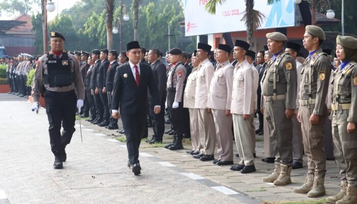 Gus Barra Pimpin Upacara Hari Bhayangkara ke-79 di Mojokerto