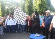 Berangkatkan Jalan Sehat, Mbak Wali Harapkan Pelajar Bisa Olahraga Tiap Hari