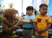 Tinjau Penyaluran Bantuan Pangan Cadangan Beras Pemerintah, Mbak Wali Pastikan Proses Berjalan Lancar dan Tepat Sasaran