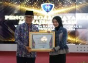 Mbak Wali Terima Tiga Penghargaan Dari BKN, Bukti Komitmen Tingkatkan Manajemen ASN dan Layanan Kepegawaian