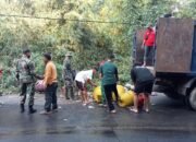 Koramil Pacet Pimpin Aksi Bersih Lingkungan di Jalur Wisata