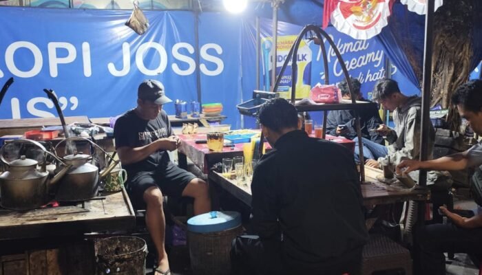 Nikmati Suasana Pagi Malioboro Bersama Kopi Joss