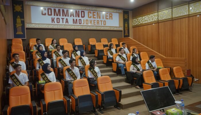 Melalui Diskominfo, Gus dan Yuk Kota Mojokerto Resmi Didapuk Jadi Duta KIP 2025