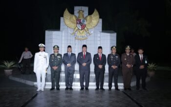Dandim 0208/Asahan dan Forkopimda Gelar Renungan Suci di Taman Makam Pahlawan