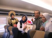 KAI Daop 7 Madiun Ajak Pelanggan Rayakan HUT ke-80 RI di Stasiun dan di Atas Kereta Api