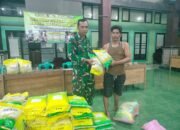 Koramil Mojosari dan Bulog Gelar Bazar Beras Murah di Desa Sumbertanggul