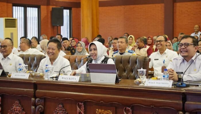 Ning Ita Paparkan Inovasi Mojokerto dalam Verifikasi Kota Sehat Nasional