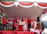 Rayakan HUT RI ke-80 Bersama Warga, Ning Ita Tekankan Pentingnya SDM Berkualitas