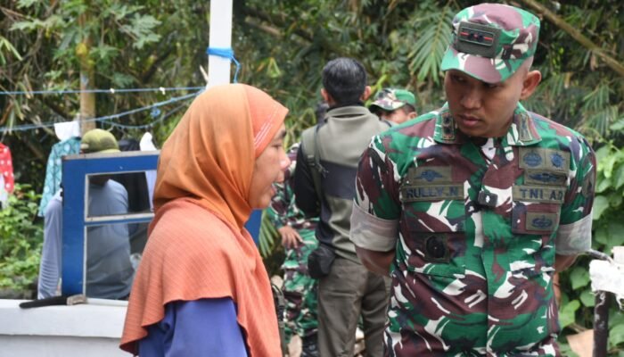 Kodim 0815 Mojokerto Wujudkan Rumah Layak, Karyati Menangis Haru