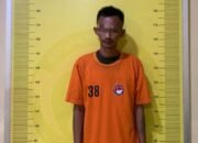 Lagi Santai Menunggu Pelanggan , Malah Petugas Kepolisian Yang Datang