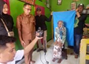Melalui ‘Peduli Kamu’, Disdukcapil Jember Rekam 21 Lansia dan Difabel Puger