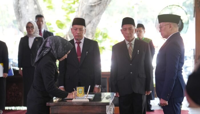 Wali Kota Mojokerto Lantik Kepala Pelaksana BPBD, Perkuat Sistem Penanggulangan Bencana