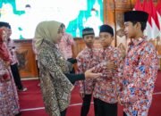 Wali Kota Mojokerto Lepas 44 Kafilah MTQ Menuju Jember