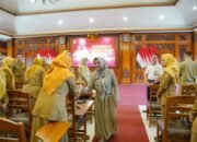 Wali Kota Mojokerto Serahkan SK Kenaikan Pangkat kepada 56 ASN, Tekankan Tanggung Jawab dan Integritas