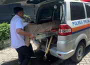 Ambulans Polres Gresik Antar Jenazah Warga Surabaya Sampai Tempat Peristirahatan Terakhir