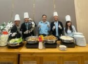 Aston Mojokerto Gelar “Head of Department Serving Staff in Lunch” untuk Perkuat Kebersamaan Pimpinan dan Staf