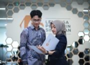Perkembangan Indeks Menabung Konsumen dan Indeks Kepercayaan Konsumen