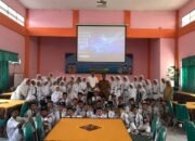 Satresnarkoba Polres Pasuruan Gelar Penyuluhan Bahaya Narkoba di SMPN 1 Bangil