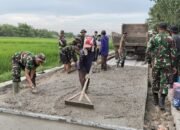 Satgas TMMD ke-126 Kodim 0815/Mojokerto Lanjutkan Pengecoran Jalan Usaha Tani Hingga Malam Hari