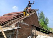 11 Rumah Rusak Diterjang Angin, TNI Bersama Instansi Terkait Gerak Cepat Lakukan Penanganan