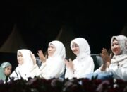 Hadiri Lirboyo Bersholawat Bersama Ketua Umum PBNU, Mbak Wali : Kuatkan Kolaborasi Dengan Santri Untuk Pembangunan Kota Kediri