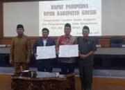 Pimpinan DPRD Gresik bersama Wakil Bupati Gresik Menandatangani Nota Kesepakatan KUA PPAS Tahun Anggaran 2026