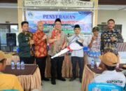 Sambang Petani di Kepuhklagen, Wabup Alif Serahkan Traktor dan Sosialisasikan Diskon Pupuk untuk Pertanian