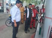 Polres Bondowoso Cek Kualitas Pertalite di SPBU Pertamina Bondowoso, Pastikan Sesuai Standar dan Tak Ada Campuran