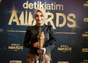 Komitmen Wujudkan D’CITO, Mbak Wali Terima Penghargaan Anugerah Program Ekonomi Terpuji