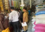 Cegah Lonjakan Harga, Satreskrim Polres Mojokerto Kota Blusukan ke Pasar Pantau Harga Beras