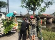 TNI dan Warga Ngingasrembyong Bergerak Bersama Bersihkan Sungai Avor dan Lakukan Fogging Massal