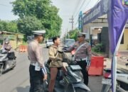 Sosialisasikan Operasi Zebra Semeru, Polsek Waru Ajak Pengendara Tertib Berlalu Lintas