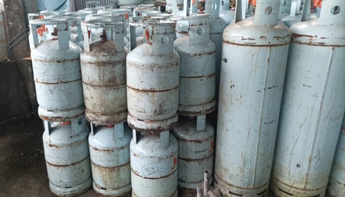 Penjual Gas Pink di Bali Ketar Ketir, Gas Tabung Putih Banyak Beredar di Pasaran