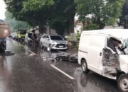 Pelajar Mlirip Tewas Terlindas Truk Setelah Motor Selip di Jalan Basah
