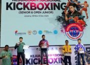Khabib, Siswa MA Unggulan Hikam Pacet, Raih Medali Perak di Kejurnas Kickboxing Indonesia 2025