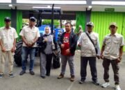 Tani Merdeka Indonesia Salurkan Empat Unit Traktor untuk Kelompok Tani di Purwakarta