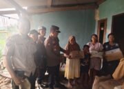 Polres Pasuruan Salurkan Bansos untuk Warga Terdampak Sambaran Petir di Desa Cowek