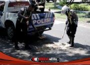 Utamakan Keselamatan Pengguna Jalan, Satlantas Polres Gresik Lakukan Penambalan di Jalan Dr Wahidin Sudirohusodo
