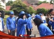 Mbak Wali Berangkatkan KKN Tematik UN PGRI Kediri, Harap Mahasiswa Hadirkan Solusi Nyata bagi Masyarakat