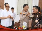 Hangatnya Kebersamaan, Kapolres Tanjungbalai Beri Ucapan Selamat Hari Ulang Tahun Kajari Tanjungbalai