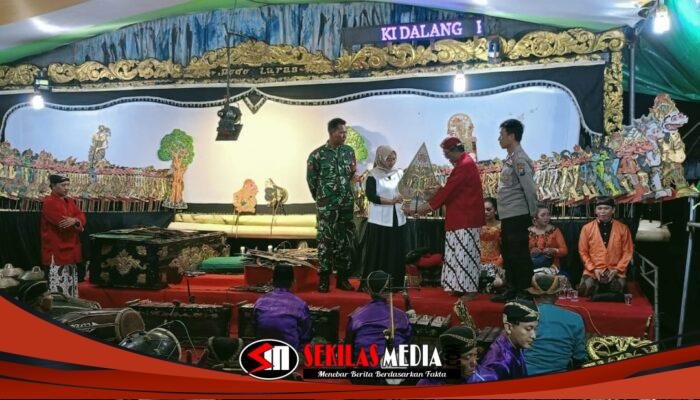 Hadir di Tengah Masyarakat, Polsek Jatirejo Amankan Ruwah Desa Sumberjati