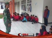 Tanamkan Disiplin Sejak Dini, Koramil Gedeg Latih Kesemaptaan Siswa SRMP 15 Mojokerto