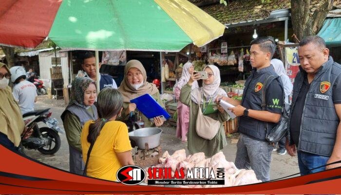Harga Cabai Gila-gilaan, Ayam Ikut Naik ! Polisi Turun Tangan Sidak Pasar Mojokerto